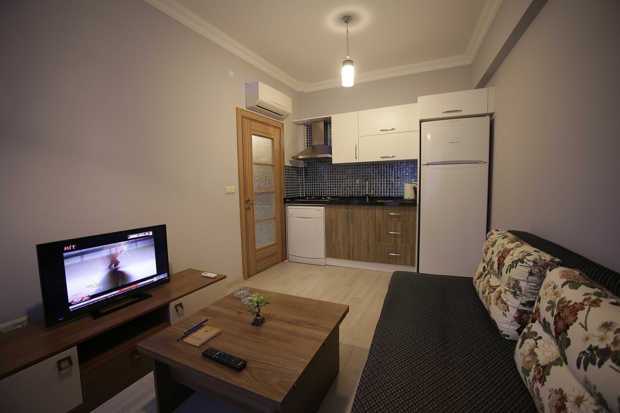 Central Vip Apartments Trabzon Esterno foto